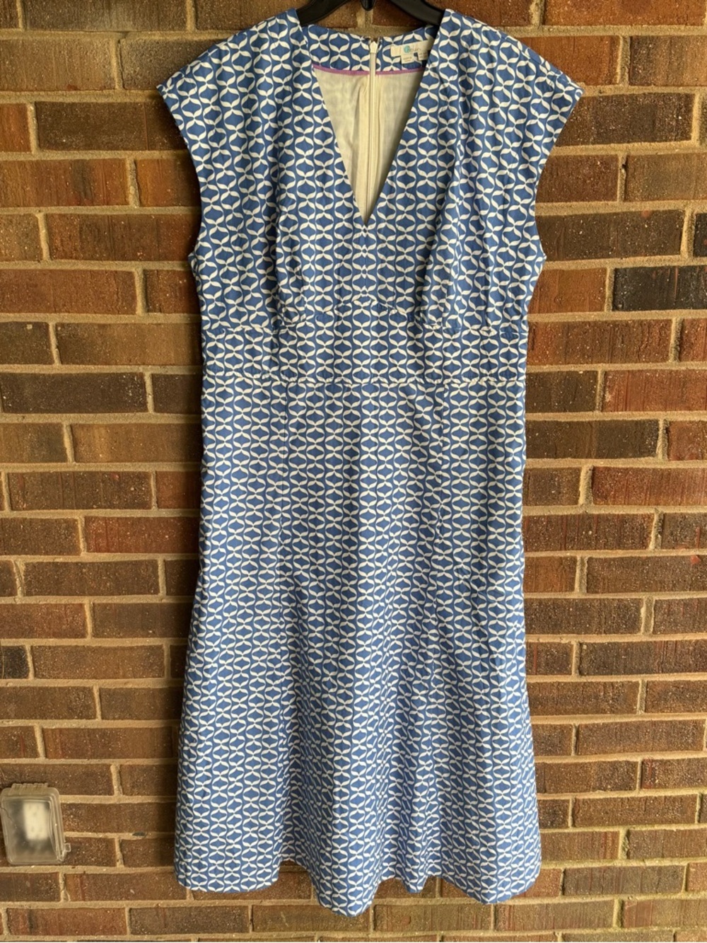 Boden Sleeveless Blue Geometric V-Neck Dress